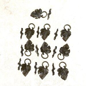 2/$20, Large Grape Leaf Shape Bronze Tone Alloy OT Toggle Clasps 10 Sets